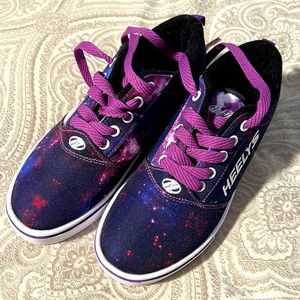 Unisex Heelys Size 3 Purple Galaxy print